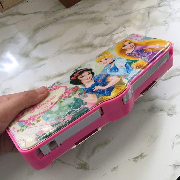 Disney Princess pencil case. Rapunzel, Snow white. - Picture 7 of 7
